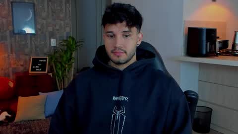 JULIAN online show from December 21, 10:17 pm