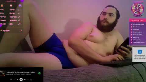 Snapshot of dguy0669 chatting on December 2, 8:30 am Dustin Independent Model online show from December 2, 8:30 am