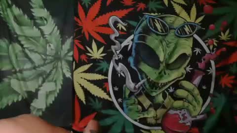 Snapshot of diabolic_yeti76 chatting on October 19, 5:02 pm Yeti online show from October 19, 5:02 pm