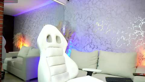 Diego online show from March 26, 1:38 pm