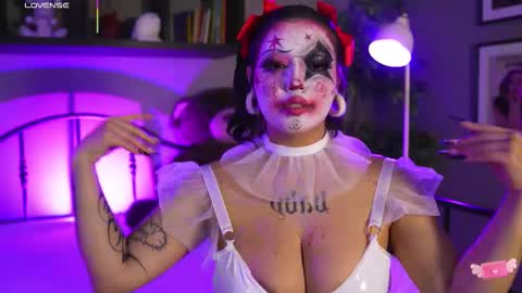 Diamond            online show from October 26, 9:53 pm