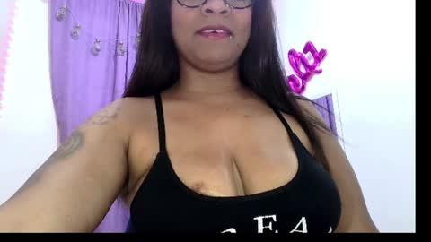 diamondd_gold online show from July 6, 1:19 pm