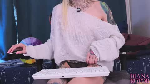 Snapshot of diana_rotor chatting on February 11, 7:35 am Diana online show from February 11, 7:35 am