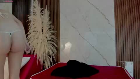 Snapshot of diana_santhy chatting on June 20, 6:44 pm diana_santhy online show from June 20, 6:44 pm