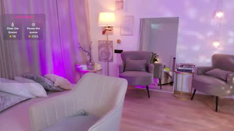 Snapshot of diana_soft chatting on July 6, 1:52 pm Diana online show from July 6, 1:52 pm