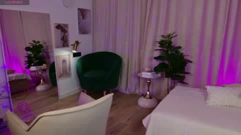 Snapshot of diana_soft chatting on July 9, 1:26 pm Diana online show from July 9, 1:26 pm
