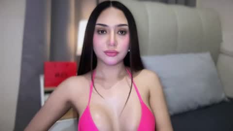 DianaAnders online show from April 7, 8:15 am