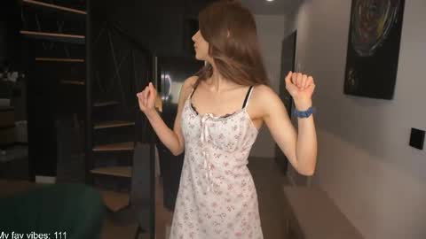 dianastar18 online show from May 14, 9:32 pm