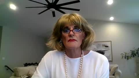 dianeheels online show from January 13, 6:38 pm