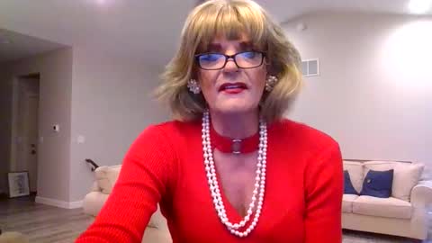 dianeheels online show from October 16, 1:56 pm