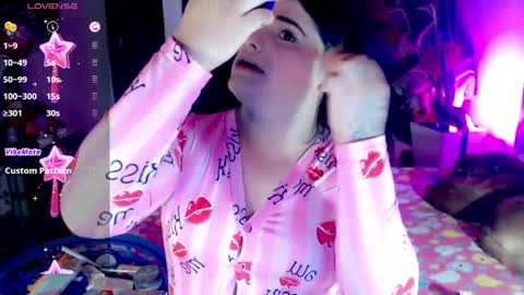 Snapshot of dick22cmx_ chatting on April 24, 1:02 pm dick22cmx_ online show from April 24, 1:02 pm