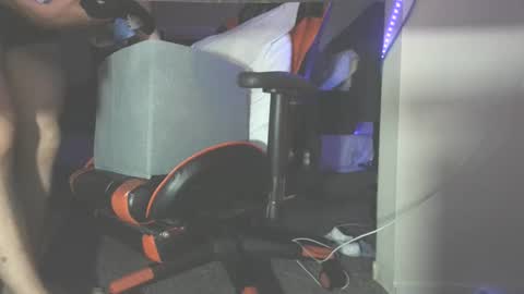 Dick And Muscle online show from October 1, 10:16 pm