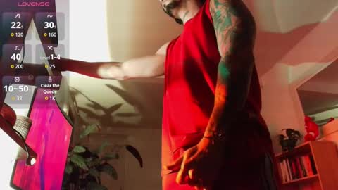 Snapshot of dickdamian_ chatting on February 4, 7:25 am Damin online show from February 4, 7:25 am