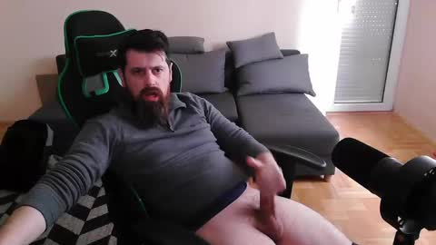 Snapshot of dickstaza chatting on January 23, 12:19 pm dickstaza online show from January 23, 12:19 pm