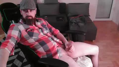 Snapshot of dickstaza chatting on March 12, 1:40 pm dickstaza online show from March 12, 1:40 pm