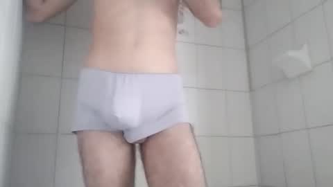 Snapshot of diego_1999mai chatting on May 23, 8:57 pm El polla online show from May 23, 8:57 pm