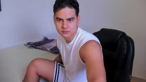 Snapshot of diego_cazas chatting on June 24, 5:56 pm DIEGO CAZAS online show from June 24, 5:56 pm