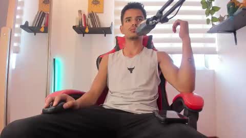 Diego lat online show from October 24, 9:44 pm