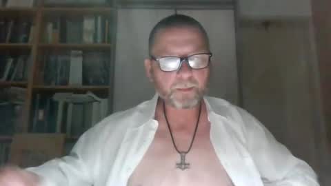 dierenfeld online show from July 25, 12:53 am