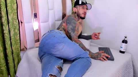 Snapshot of dilan_scootk_ chatting on October 30, 6:41 pm dilan_scootk_ online show from October 30, 6:41 pm