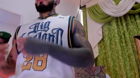 Snapshot of dilan_scootk_ chatting on January 13, 7:19 pm dilan_scootk_ online show from January 13, 7:19 pm