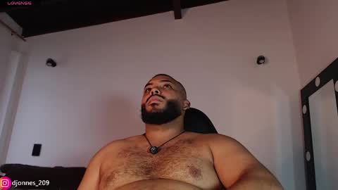 DilanJonnes online show from May 16, 7:12 pm