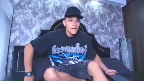 dilanmiller_ online show from June 18, 3:49 pm