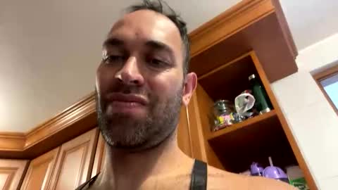 dilfofthenextdoor42 online show from November 19, 3:56 pm