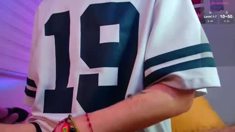 Julian Independent Model online show from March 10, 1:10 am