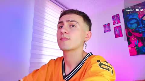 Julian Independent Model online show from March 13, 10:49 pm