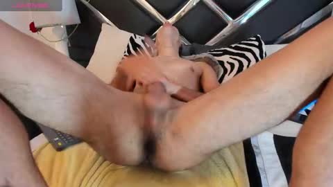 Snapshot of dimitryhank chatting on December 31, 12:32 am Cristian online show from December 31, 12:32 am