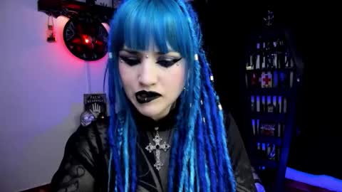 Snapshot of dimmuanddarkness chatting on December 21, 10:55 am dimmuanddarkness online show from December 21, 10:55 am