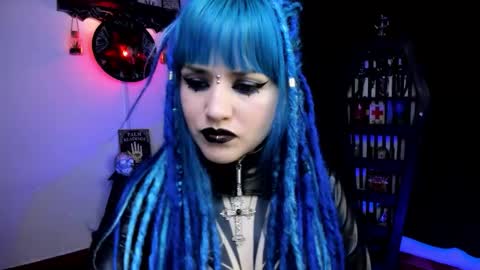 Snapshot of dimmuanddarkness chatting on December 22, 1:19 pm dimmuanddarkness online show from December 22, 1:19 pm