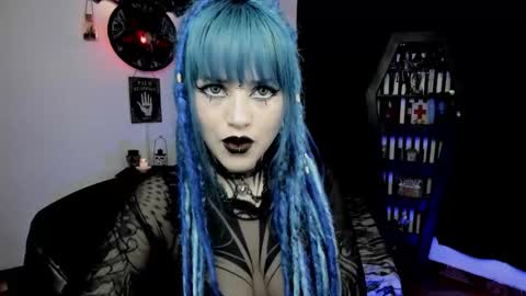 Snapshot of dimmuanddarkness chatting on January 11, 3:06 pm dimmuanddarkness online show from January 11, 3:06 pm