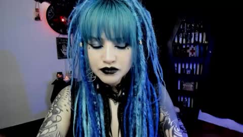 Snapshot of dimmuanddarkness chatting on January 14, 8:53 am dimmuanddarkness online show from January 14, 8:53 am