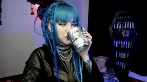 Snapshot of dimmuanddarkness chatting on January 15, 9:25 am dimmuanddarkness online show from January 15, 9:25 am