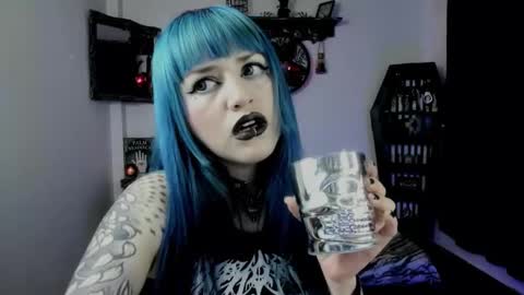 Snapshot of dimmuanddarkness chatting on February 20, 11:54 am dimmuanddarkness online show from February 20, 11:54 am