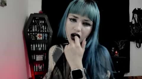 Snapshot of dimmuanddarkness chatting on March 28, 11:32 am dimmuanddarkness online show from March 28, 11:32 am