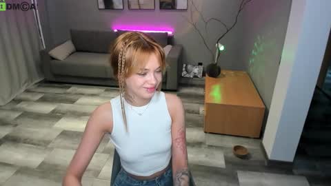 Dina online show from March 28, 8:03 am