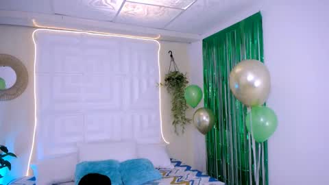 DINA online show from March 17, 4:21 pm