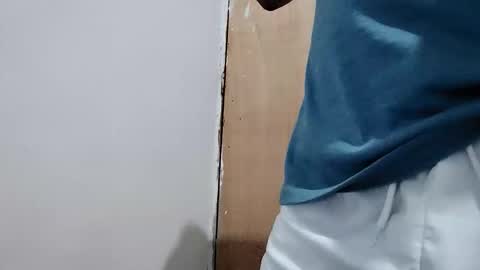 Snapshot of dipa_mmm chatting on April 2, 11:57 pm dipa_mmm online show from April 2, 11:57 pm