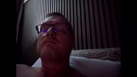 dirkkie1975 online show from March 26, 12:06 am