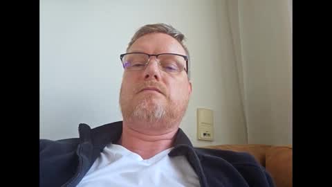 dirkkie1975 online show from March 28, 2:49 pm