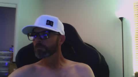 dirtrider15 online show from May 26, 7:54 pm
