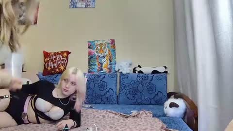 Dirty Kiss69 online show from June 14, 7:27 pm