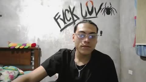 dirty model online show from March 9, 2:15 am