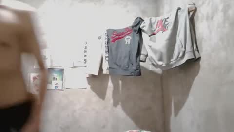 dirty model online show from April 18, 7:58 pm