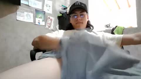 dirty model online show from May 24, 4:34 pm