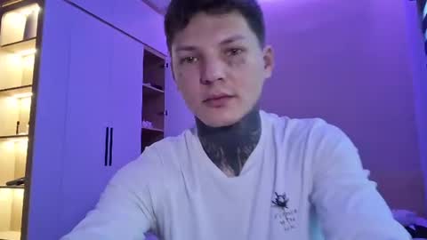 dirtymercedes online show from June 18, 6:46 am