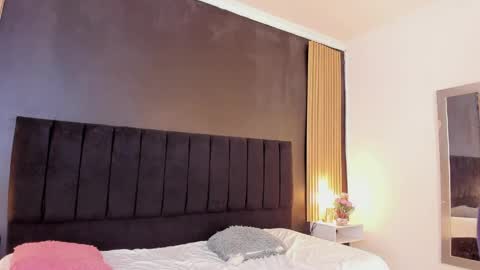 Soffie - Valentina - Yuya  Astro online show from April 3, 8:07 pm